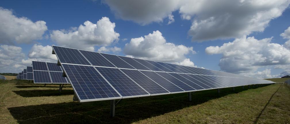 Notowania uprawnień do emisji CO2, węgla i paliw